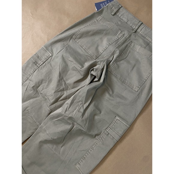 Universal Thread ( 0 ) Olive Mid-Rise Barrel Leg Utility Cargo Pants Women - Picture 9 of 13